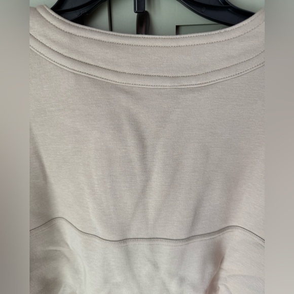 NWT Banana Republic Scuba Split Neck Sweatshirt in Tan SZ M - Picture 10 of 14